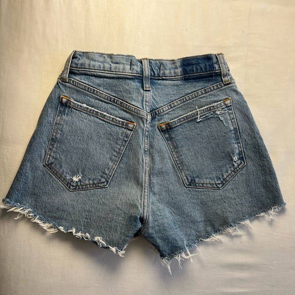 ✨ABERCROMBIE NWT - ‘The Mom Short’ High Rise Curve Love 24 / 00 - Picture 7 of 12